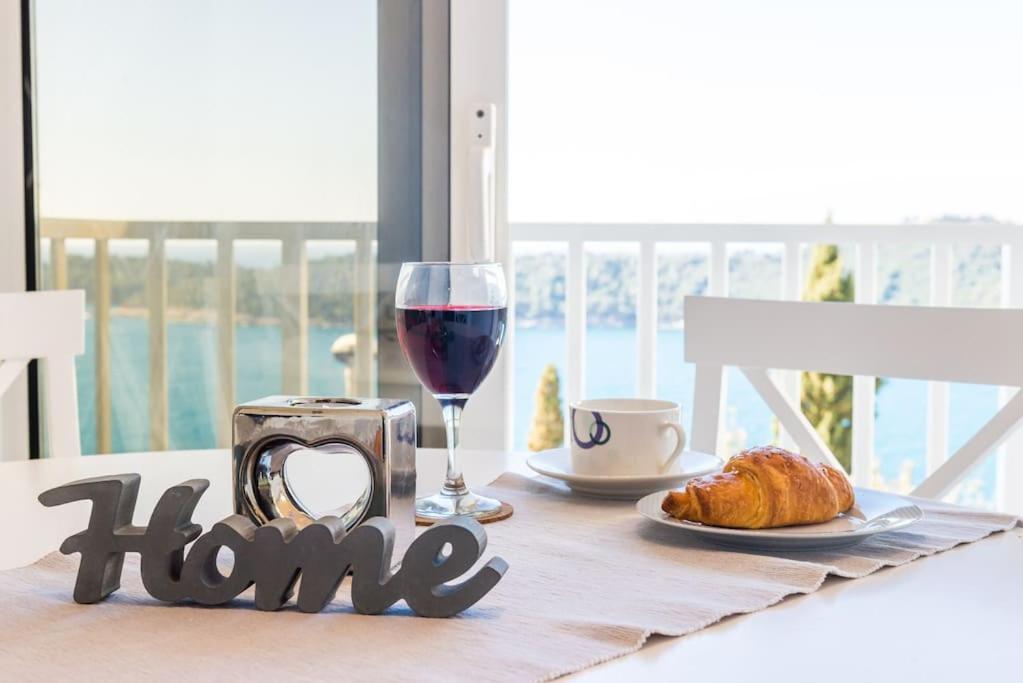 Sea View Apartment 10 Minutes Walk From Old City Dubrovnik Dış mekan fotoğraf